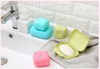 MAŁA RÓŻOWA POJEMNIK NA MYDŁO SZAMPON W KOSTCE MYDELNICZKA TURYSTYCZNA PODRÓŻNA - 4