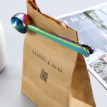 TĘCZOWY KLIPS SPINACZ DO ZAMYKANIA TOREBEK OPAKOWAŃ Z MIARKĄ DO KAWY PRZYPRAW - 2